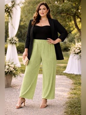 Woman’s Plus Vince Summer Wedding Green Crushed Plissé Pull-On Pants Size 2XL
